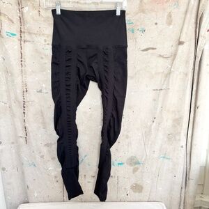 Sweetflexx Ruched Resistance Pocket Leggings